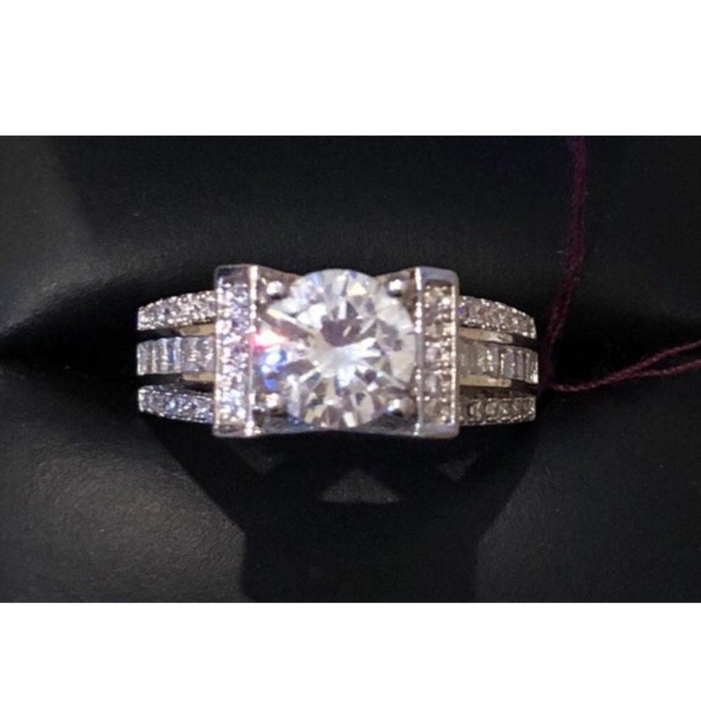 10K Gold Filled 3K Clear 5a CZ Ring size 8 1/4 - Picture 5 of 8